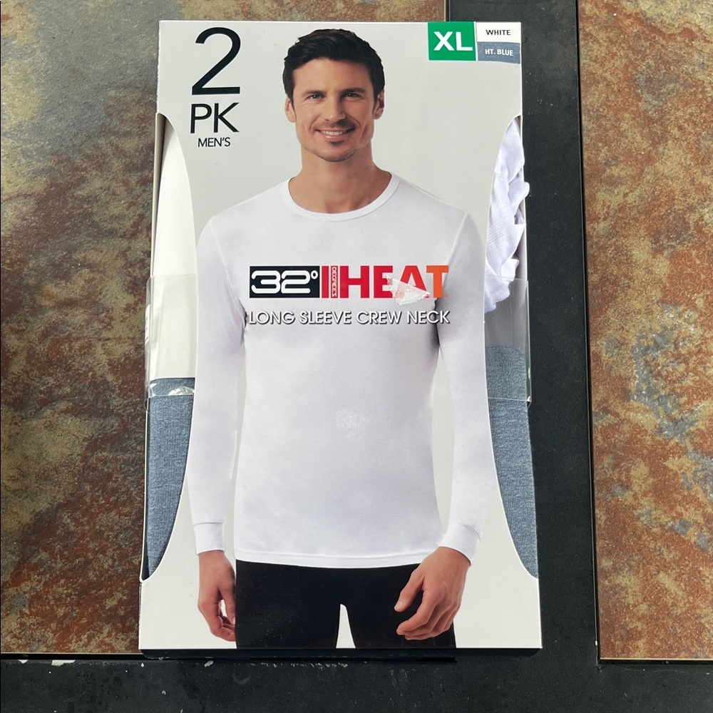 32 Degrees Men's XL White gray Long Sleeve Crew Neck - 2 Pack  NWT